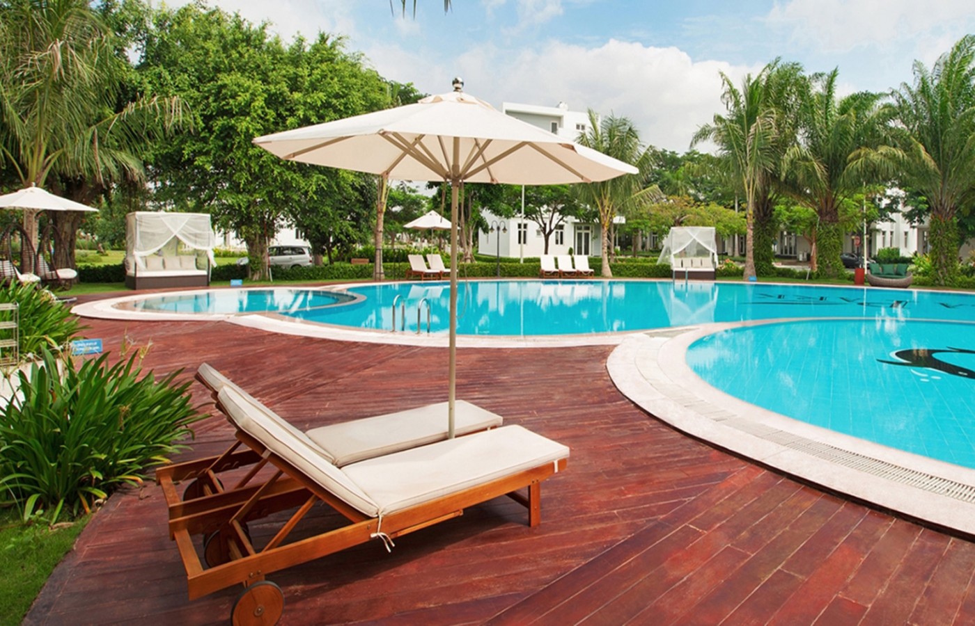 VILLA PARK VILLAS
