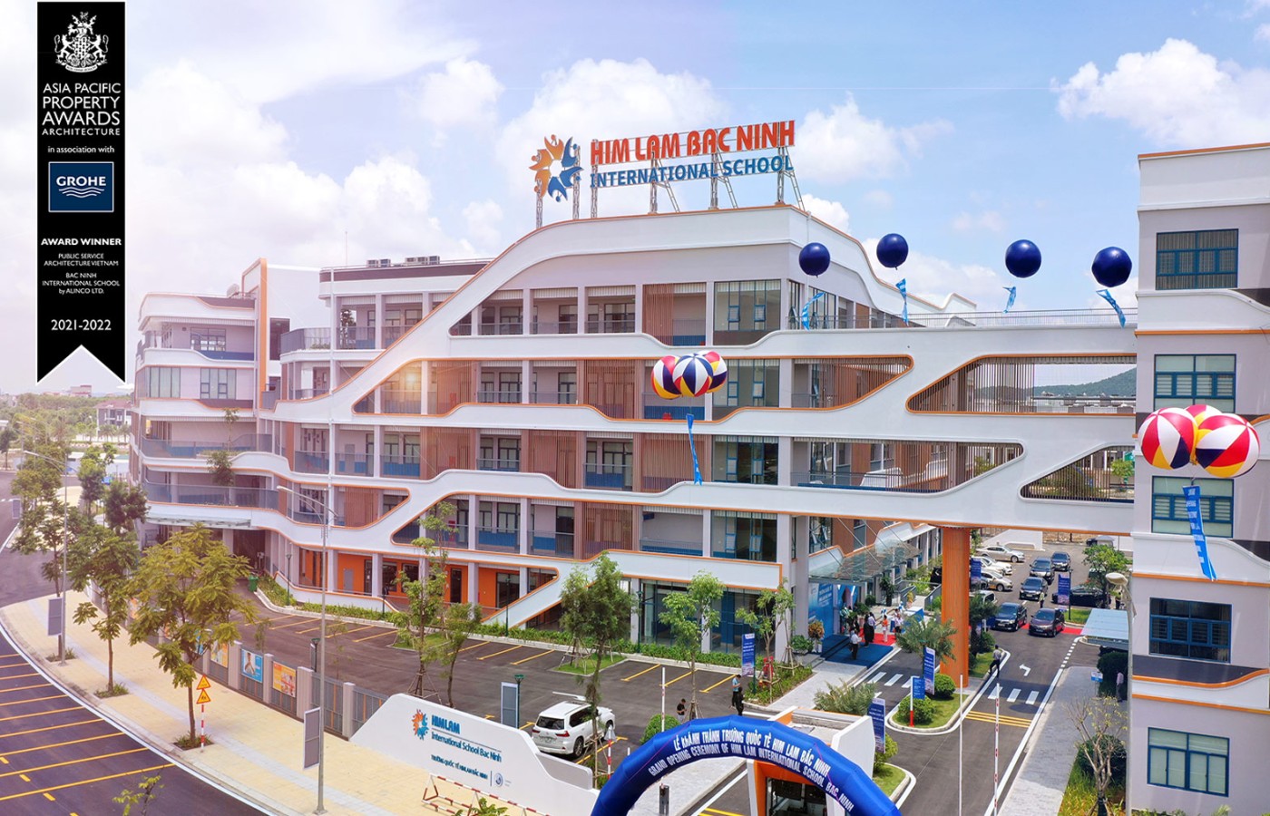 INTERNATIONAL SHOOL