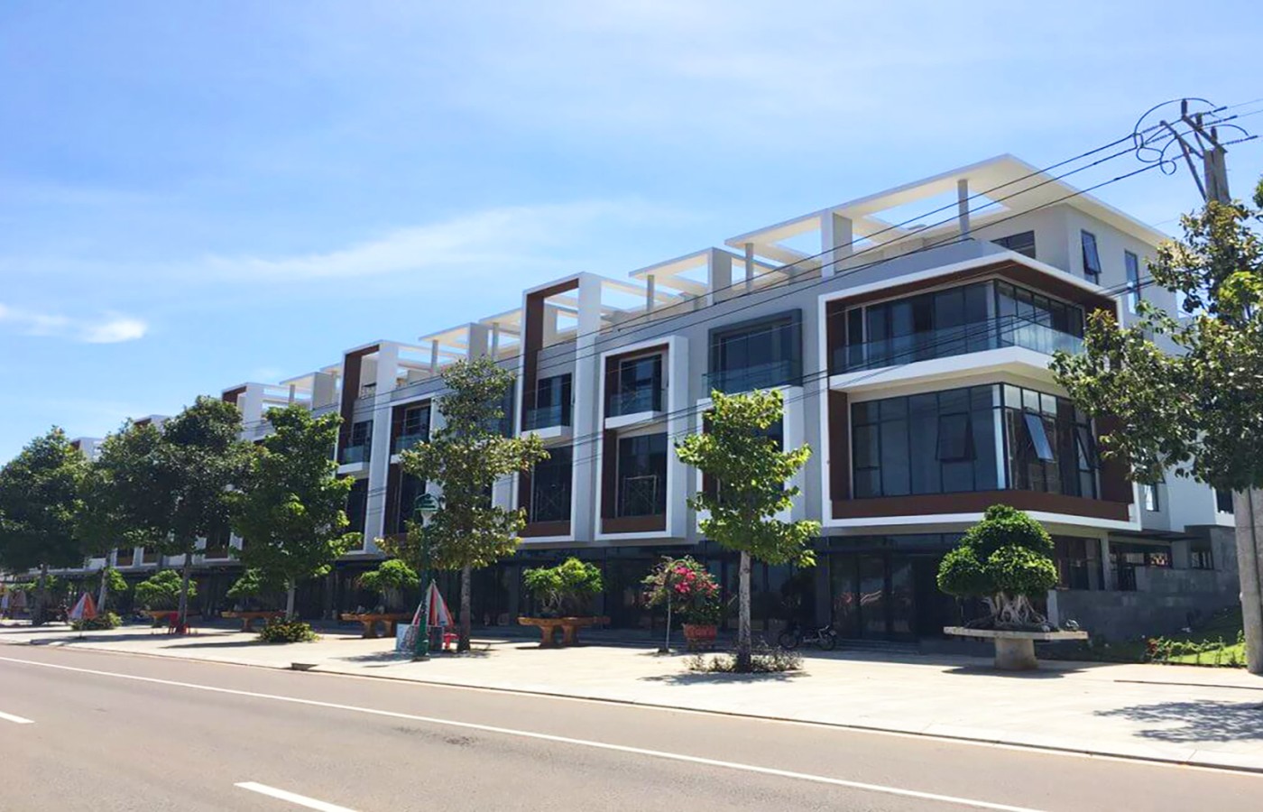 SUMMERLAND RESORT