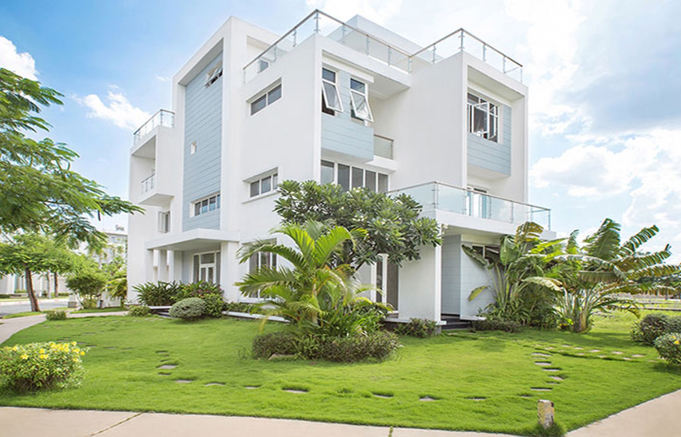 VILLA PARK VILLAS