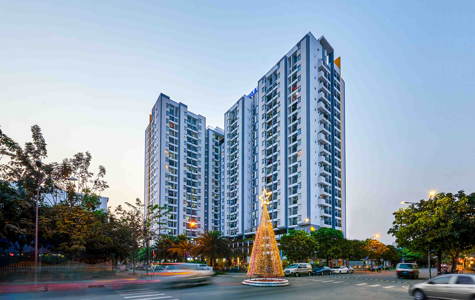 HIM LAM PHU DONG